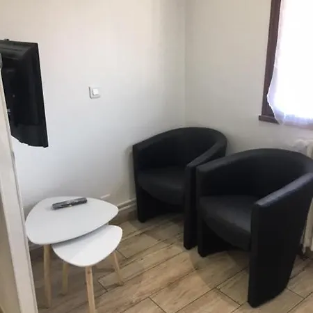 Joli Studio 21 M2 Avec Parking Privé Lägenhet *